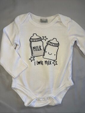 Rock a Bye Baby - White Long-Sleeve Baby Bodysuit with 'I Love Milk' Graphic
